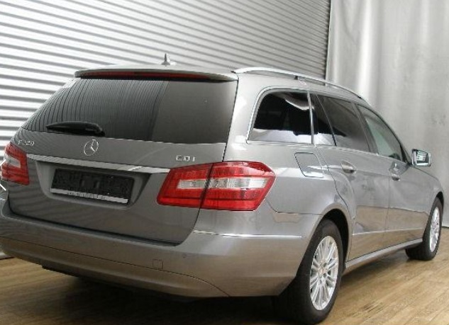 MERCEDES E CLASS (01/10/2011) - 